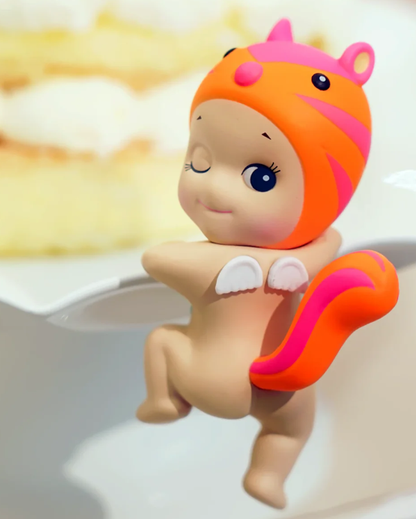 Sonny Angel Hippers Blind Box - Looking Back