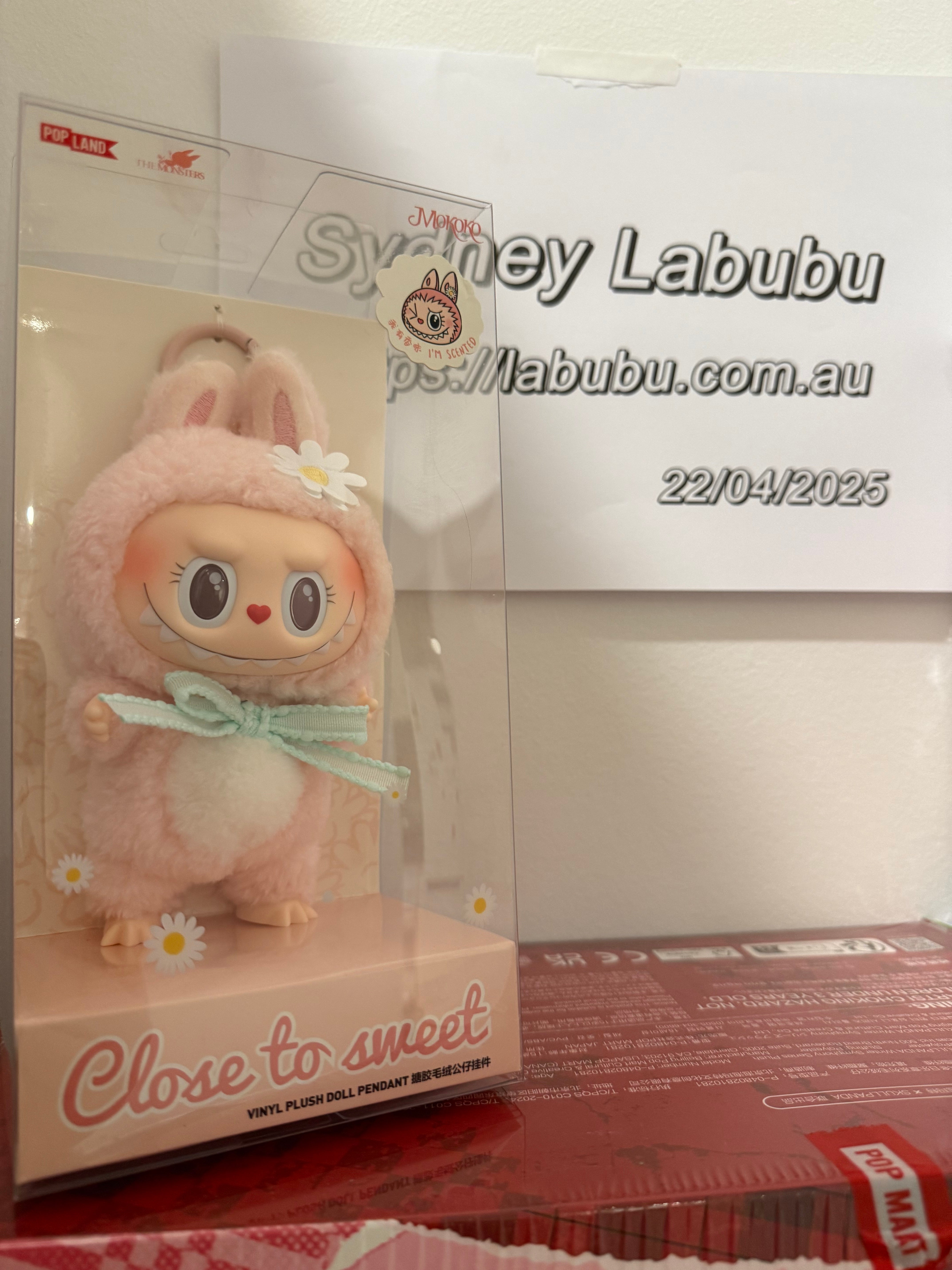 Pop Mart  Mokoko Close to Sweet Vinyl Plush Doll Pendant Keychain