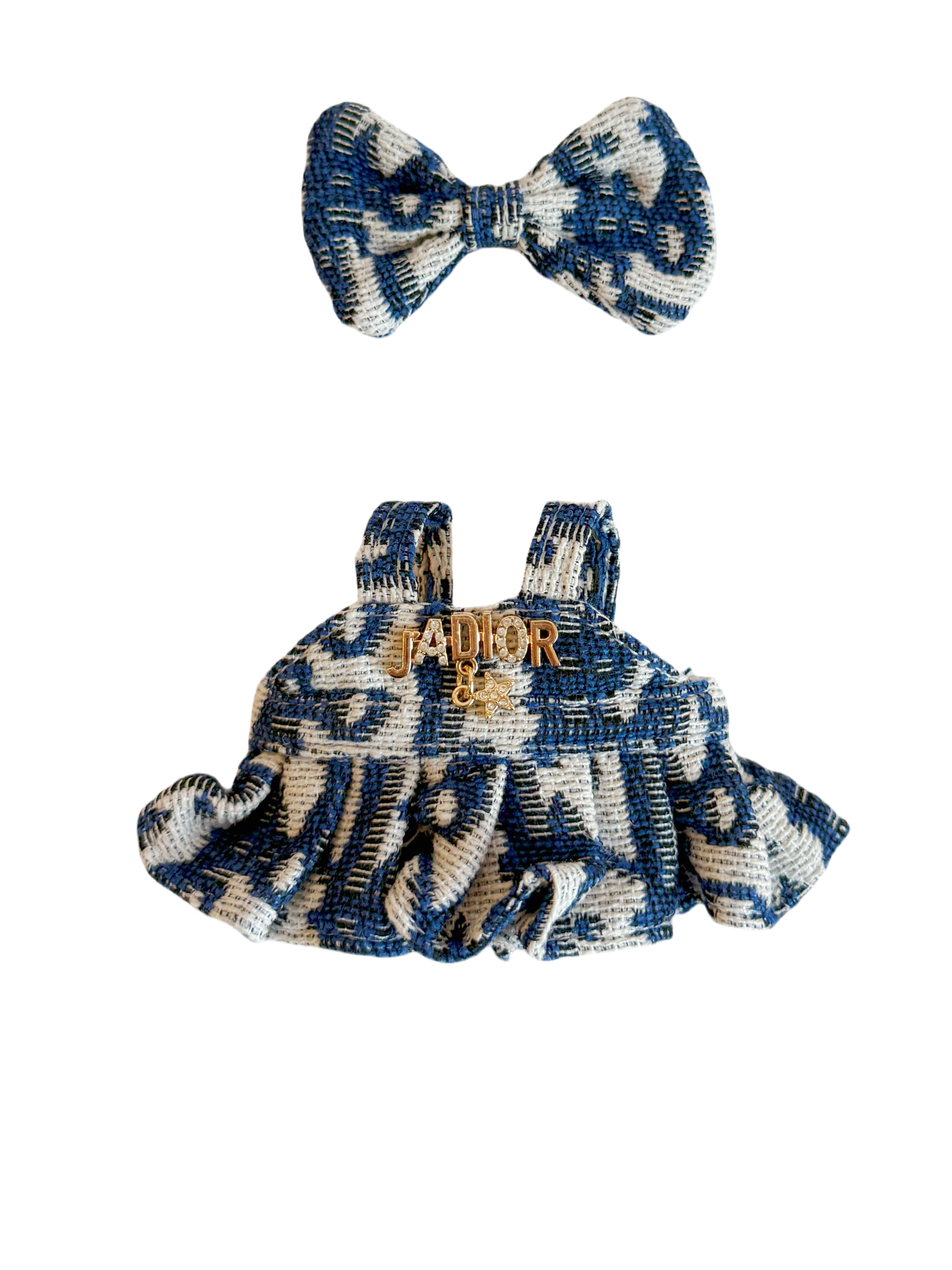 Labubu dior outfit