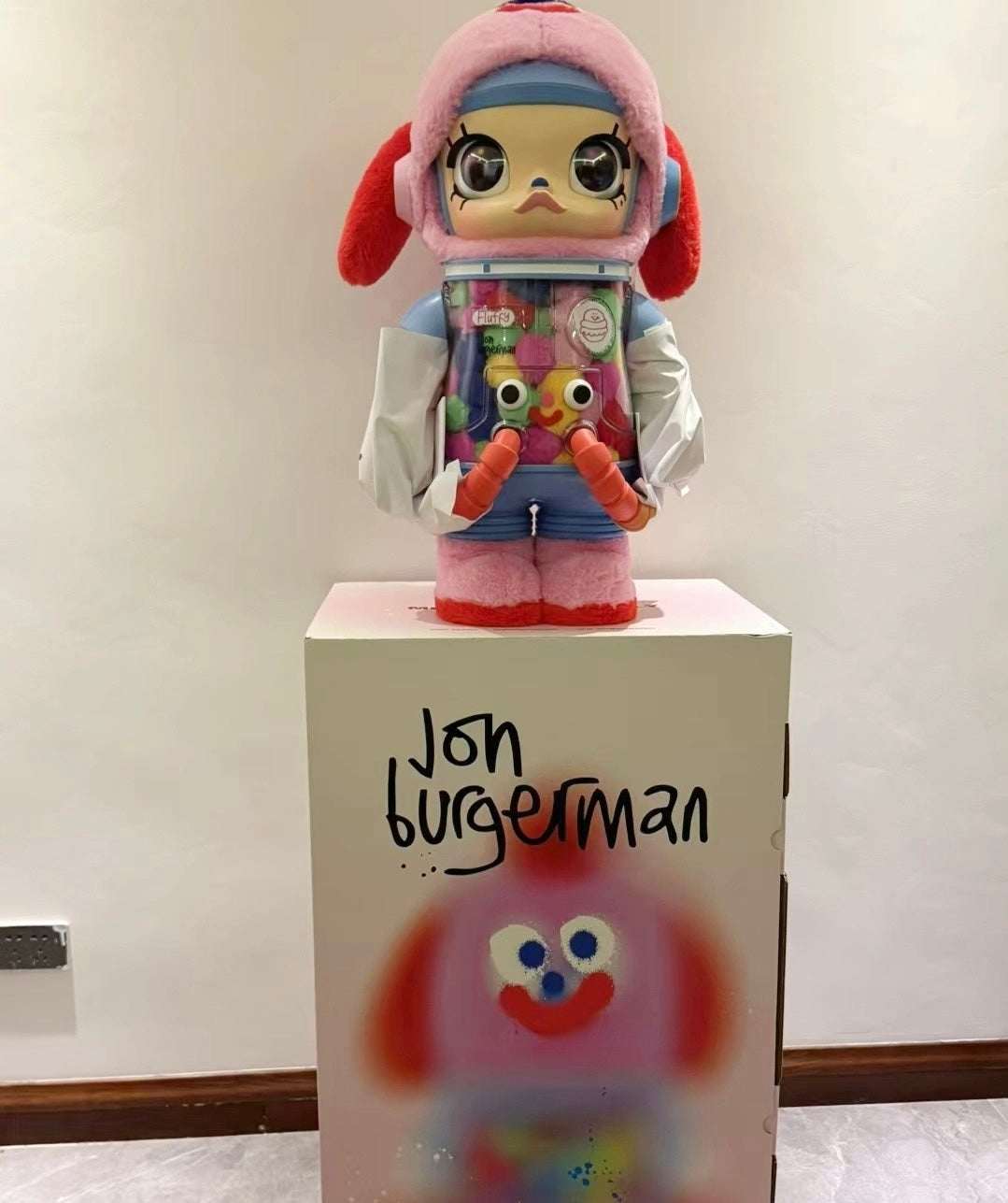 400% Mega space molly Jon Burgerman