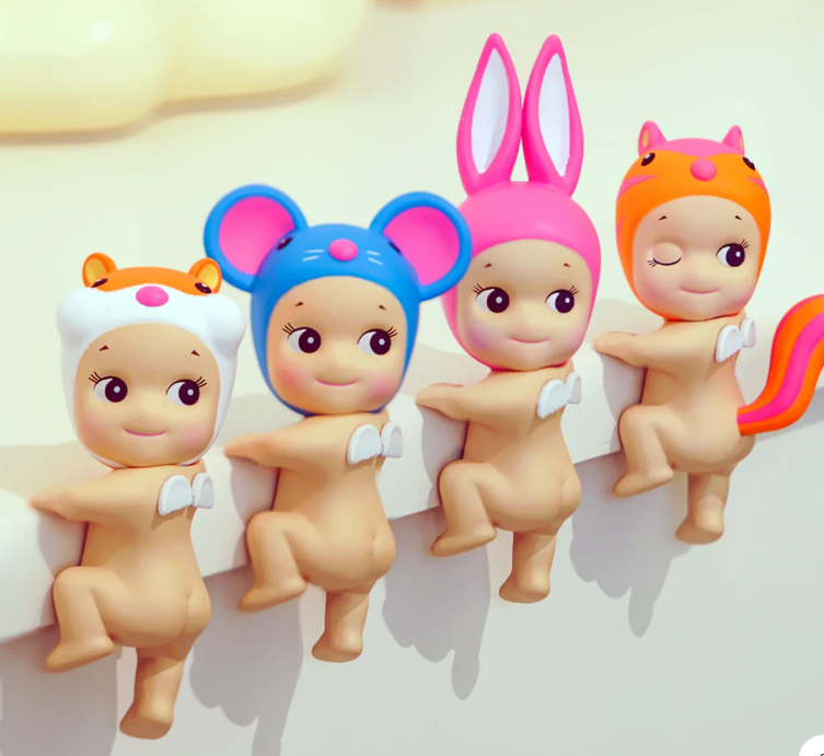 Sonny Angel Hippers Blind Box - Looking Back